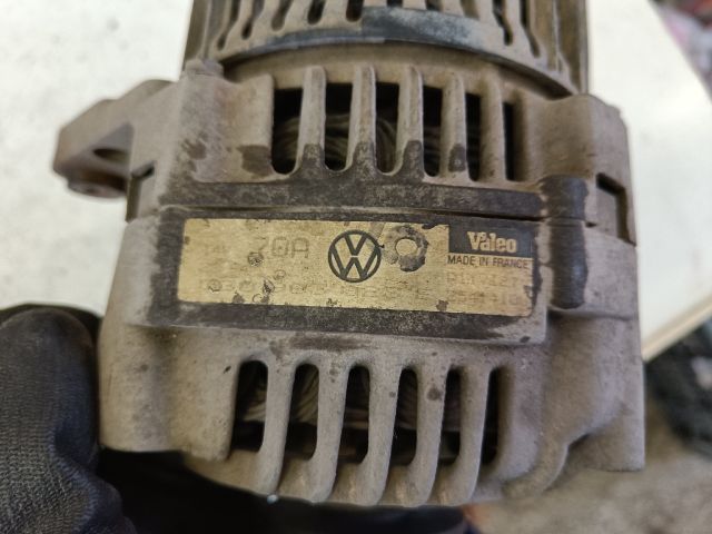 bontott VW GOLF III Generátor
