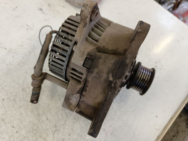 bontott VW GOLF III Generátor