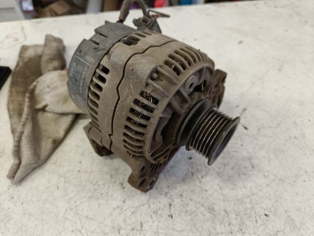 bontott VW GOLF III Generátor