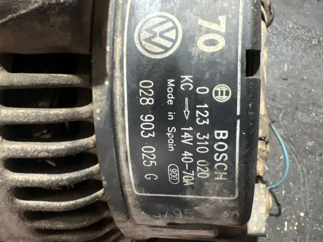 bontott VW GOLF III Generátor