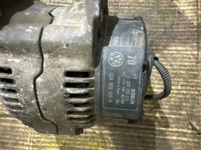 bontott VW GOLF III Generátor