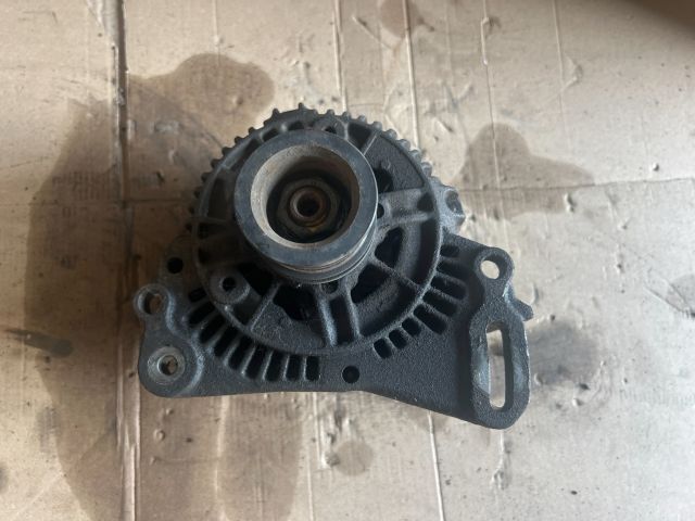 bontott VW GOLF III Generátor