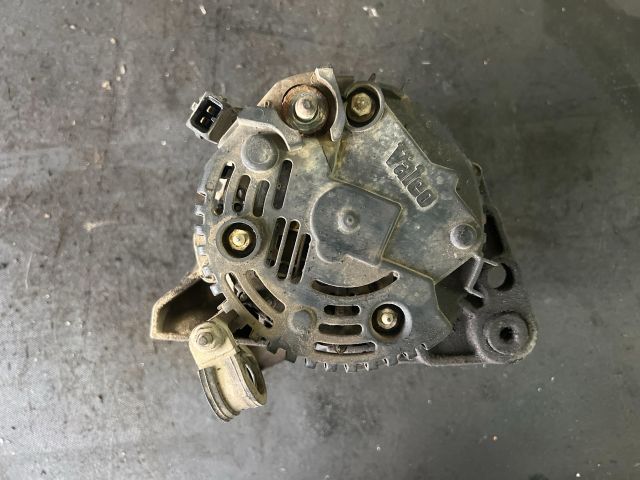 bontott VW GOLF III Generátor