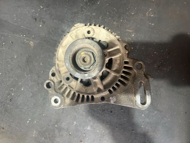 bontott VW GOLF III Generátor