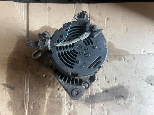 bontott VW GOLF III Generátor