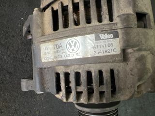 bontott VW GOLF III Generátor