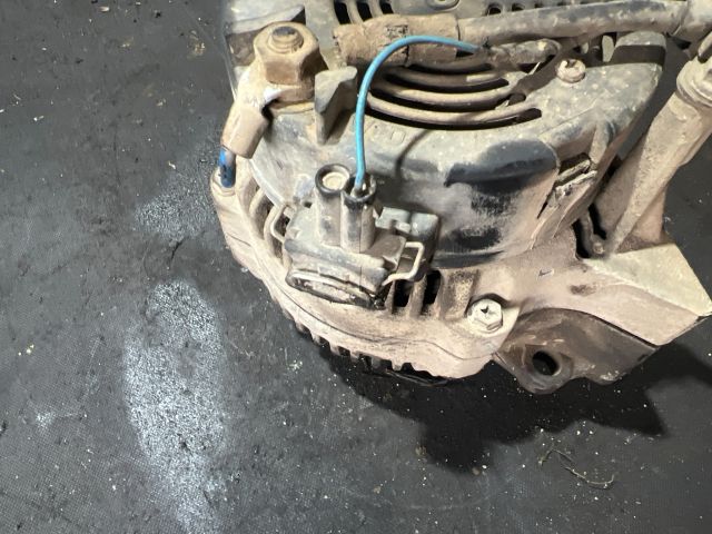 bontott VW GOLF III Generátor