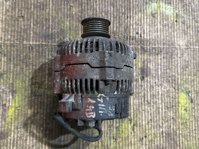 bontott VW GOLF III Generátor