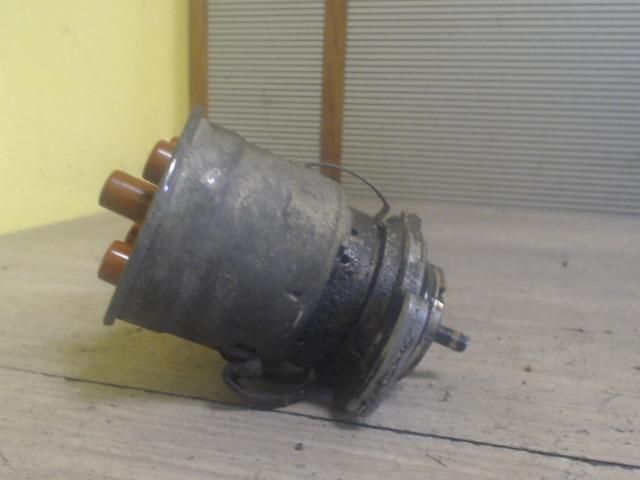 bontott VW GOLF III Gyújtáselosztó