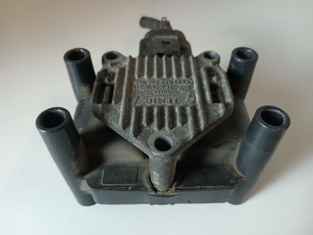 bontott VW GOLF III Gyújtótrafó