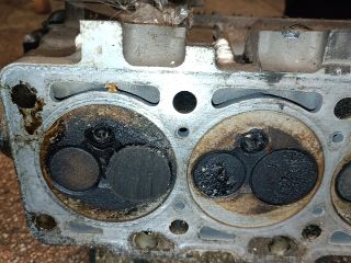 bontott VW GOLF III Hengerfej