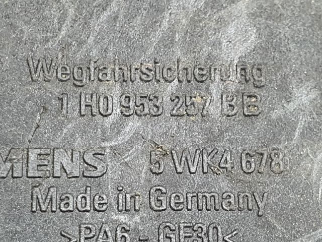 bontott VW GOLF III Immobilizer Elektronika