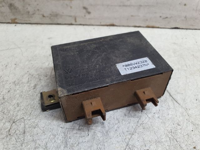 bontott VW GOLF III Immobilizer Elektronika