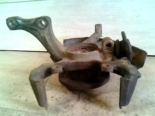 bontott VW GOLF III Jobb első Csonkállvány Kerékaggyal