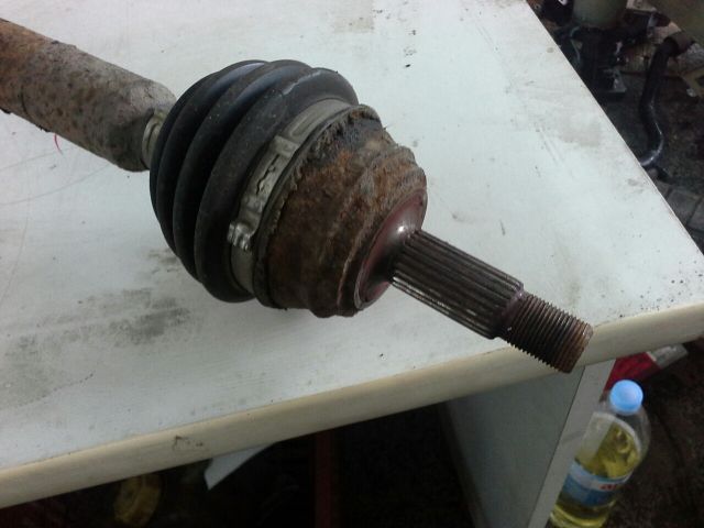 bontott VW GOLF III Jobb Féltengely