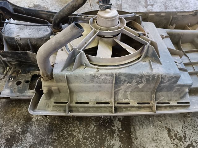 bontott VW GOLF III Komplett Homlokfal (Részeivel)