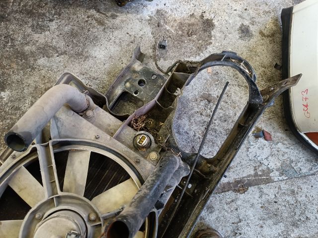 bontott VW GOLF III Komplett Homlokfal (Részeivel)