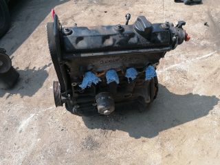 bontott VW GOLF III Motor (Fűzött blokk hengerfejjel)