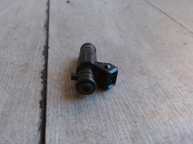 bontott VW GOLF III Porlasztó (1 db)