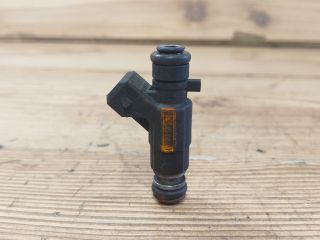 bontott VW GOLF III Porlasztó (1 db)