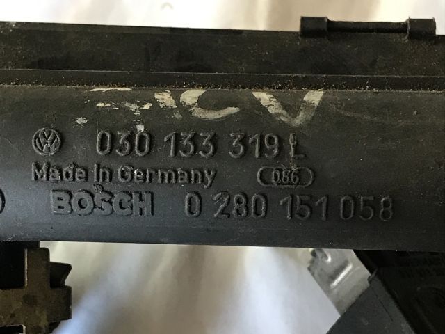 bontott VW GOLF III Porlasztó Sor / Híd