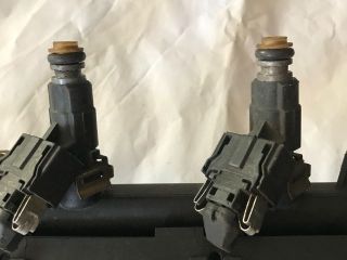 bontott VW GOLF III Porlasztó Sor / Híd