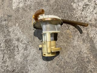 bontott VW GOLF III Üzemanyag Szivattyú