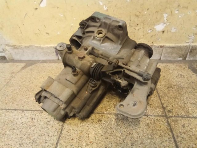 bontott VW GOLF III Váltó (Mechanikus)