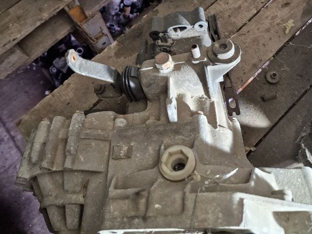 bontott VW GOLF III Váltó (Mechanikus)