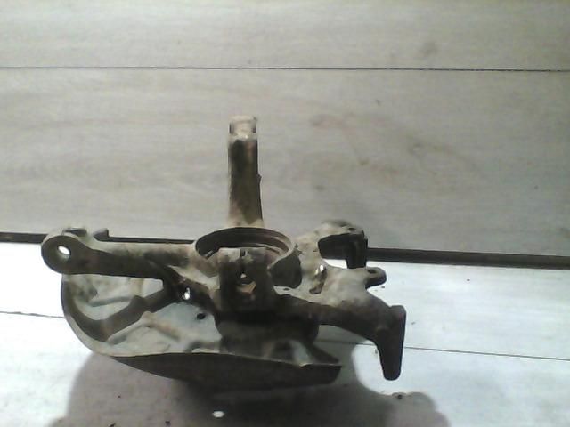 bontott VW GOLF III Bal első Csonkállvány Kerékaggyal