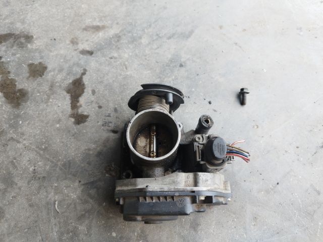 bontott VW GOLF III Fojtószelep (Elektromos)