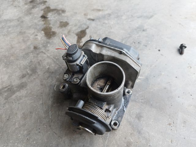 bontott VW GOLF III Fojtószelep (Elektromos)