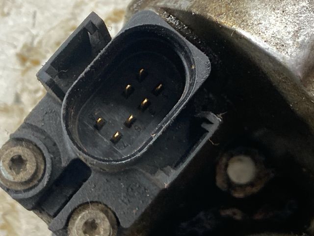 bontott VW GOLF III Fojtószelep (Mechanikus)