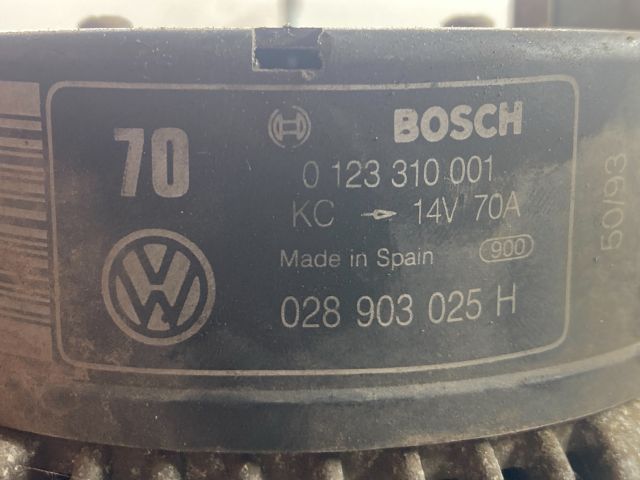 bontott VW GOLF III Generátor