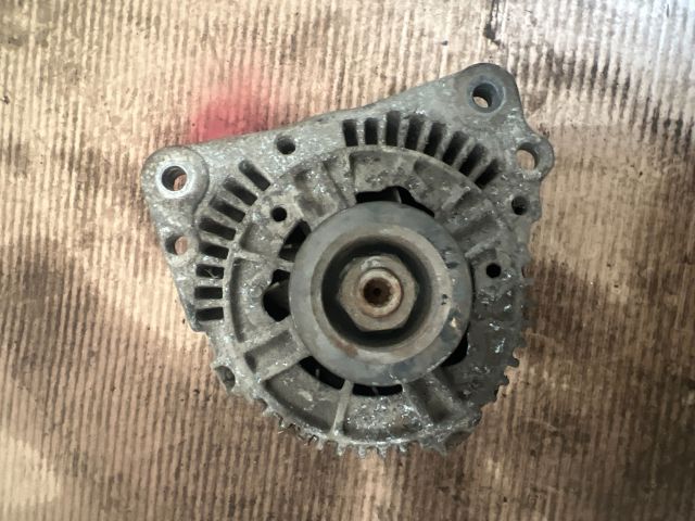 bontott VW GOLF III Generátor