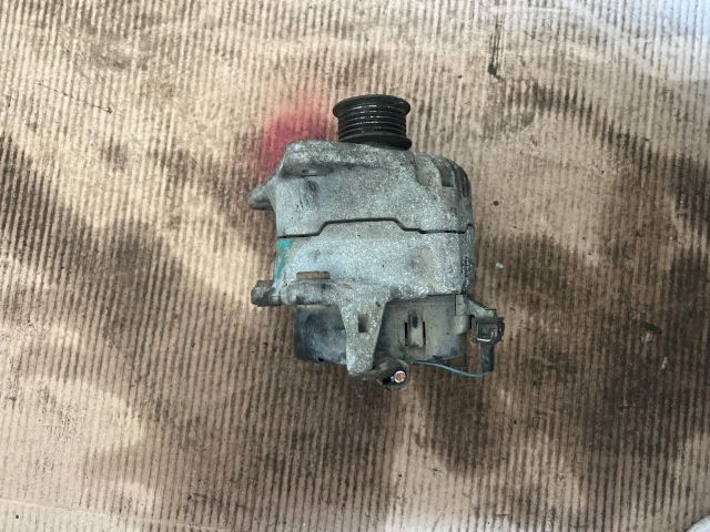 bontott VW GOLF III Generátor