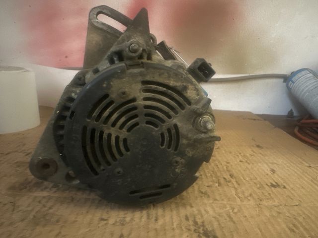 bontott VW GOLF III Generátor