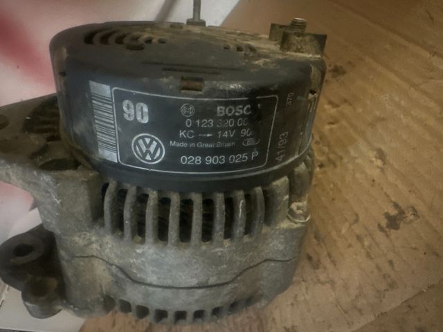 bontott VW GOLF III Generátor