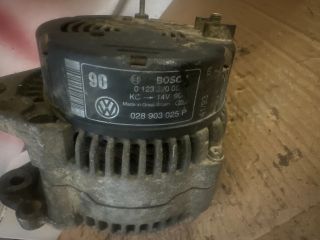 bontott VW GOLF III Generátor