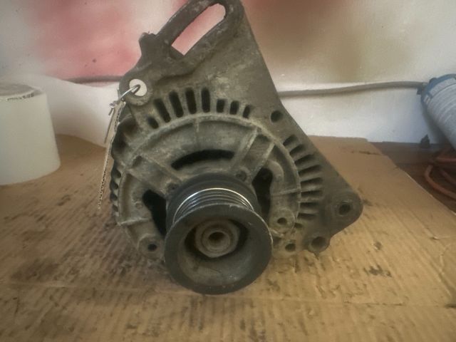 bontott VW GOLF III Generátor