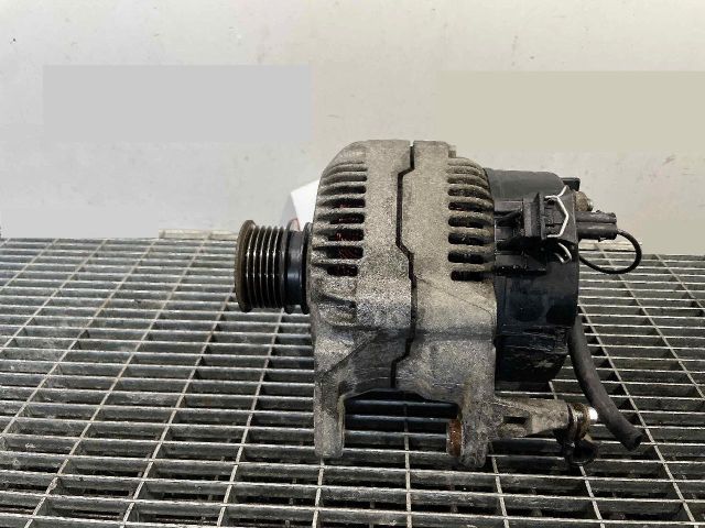 bontott VW GOLF III Generátor