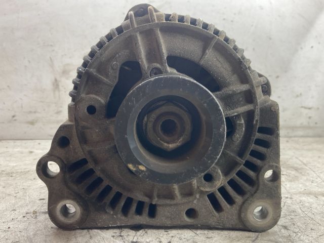 bontott VW GOLF III Generátor