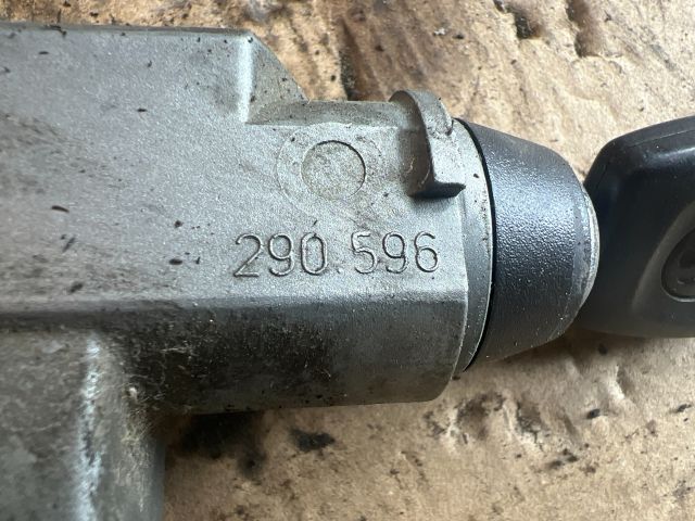 bontott VW GOLF III Gyújtáskapcsoló