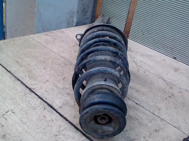 bontott VW GOLF III Jobb első Gólyaláb (Lengécsillapító, Rugó)