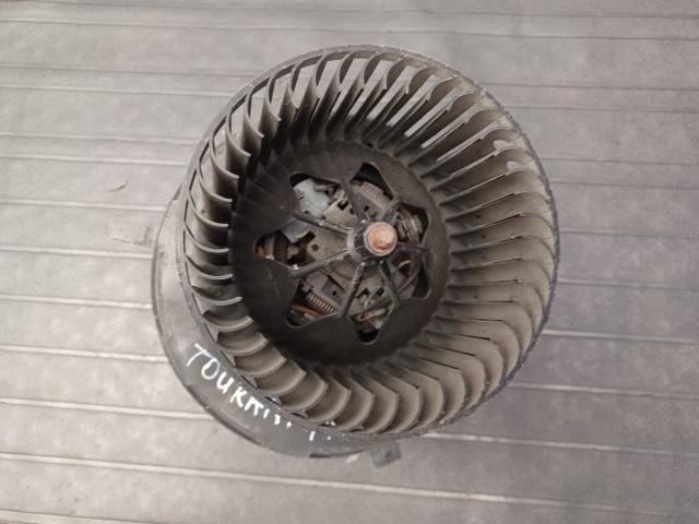 bontott VW GOLF III Klímahűtő Ventilátor