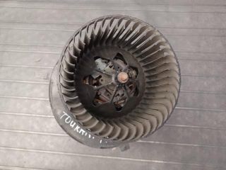 bontott VW GOLF III Klímahűtő Ventilátor