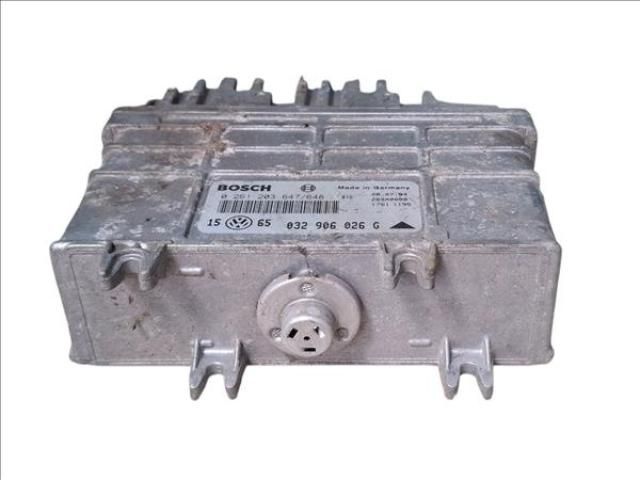 bontott VW GOLF III Motorvezérlő