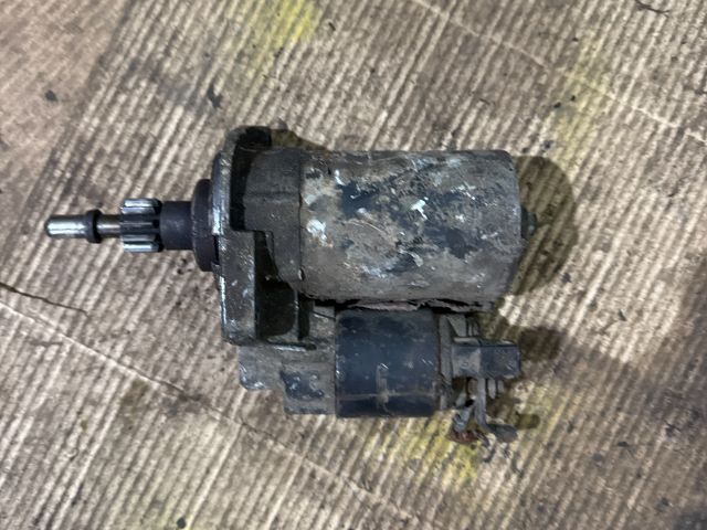 bontott VW GOLF III Önindító