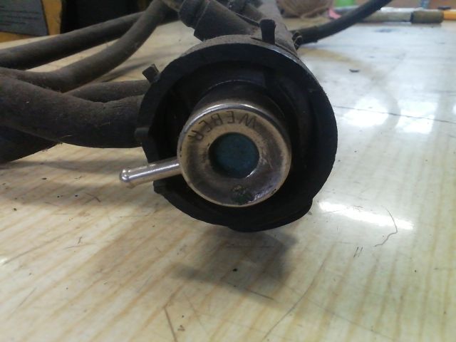 bontott VW GOLF III Porlasztó Sor / Híd