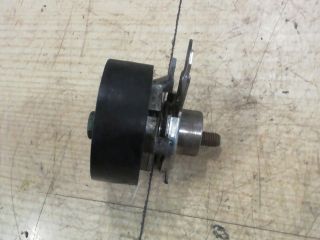 bontott VW GOLF III Szíjfeszítő Görgő